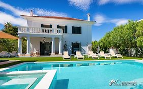 Villa De Los Leones In Heart Of Sitges By Beach And Town With A/C And Games